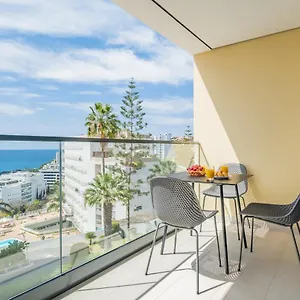 Apartament With Ocean View And Parking, Funchal (Madeira)